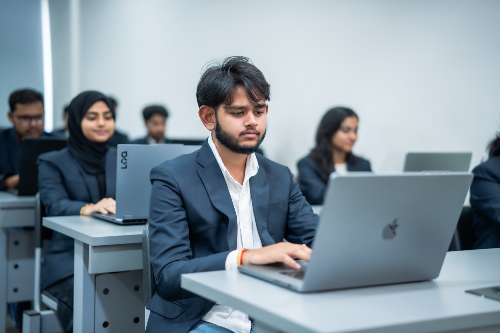 Bloomberg-style finance lab