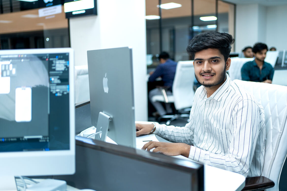Choose Between BCA and B.Tech at Parul University Goa